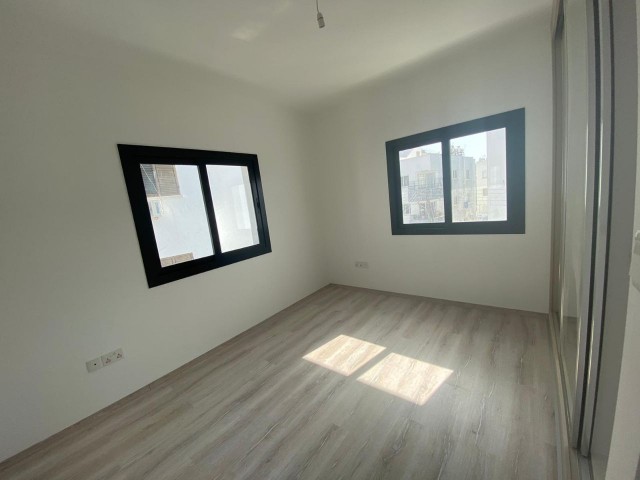 3+1 Wohnung zum Verkauf in Nikosia Ortaköy 128 m2 und 2 + 1 Penthouse 110+16 m2 Terrasse 78.000 STG ** 
