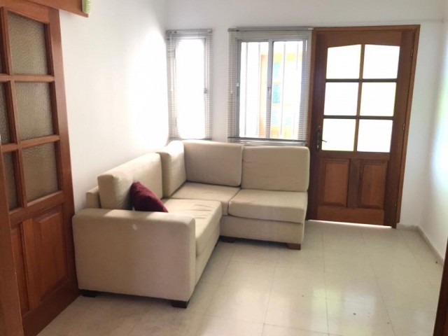 Flat To Rent in Köşklüçiftlik, Nicosia