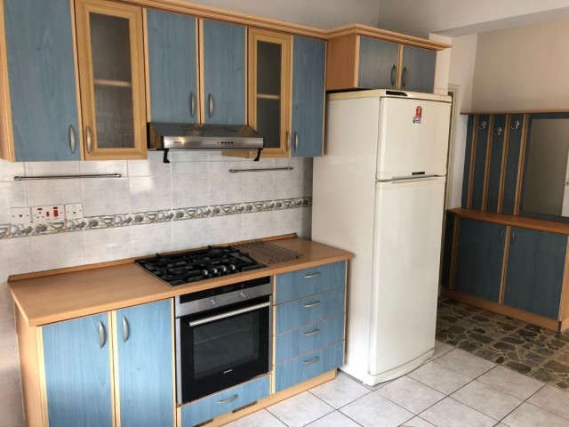 Lefkoşa Ortaköy'de Merkezi Konumda , 3+1 , Full Eşyalı Aylık Ödemeli Kiralık Daire 2.500 TL 