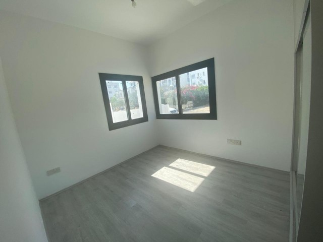 2+1,85 m2 Erdgeschoss-Wohnung zum Verkauf in zentraler Lage in Nikosia Gehrung 50.000 STG ** 