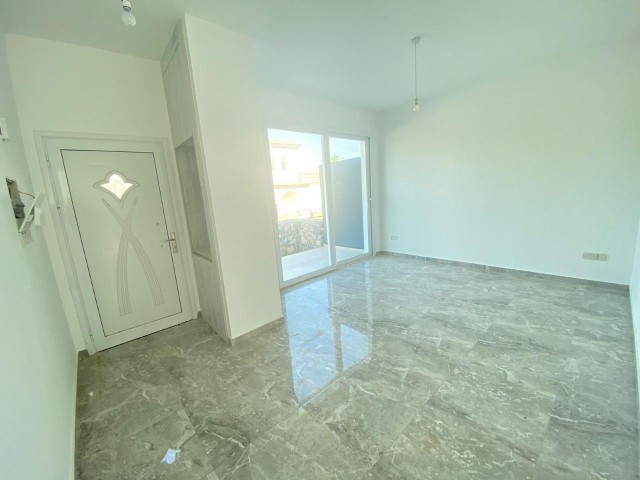 2+1, 140 m2 + 45 m2 Terrasse Villen zum Verkauf in Kyrenia Karsiyaka zu Preisen von 115.000 STG !!! ** 