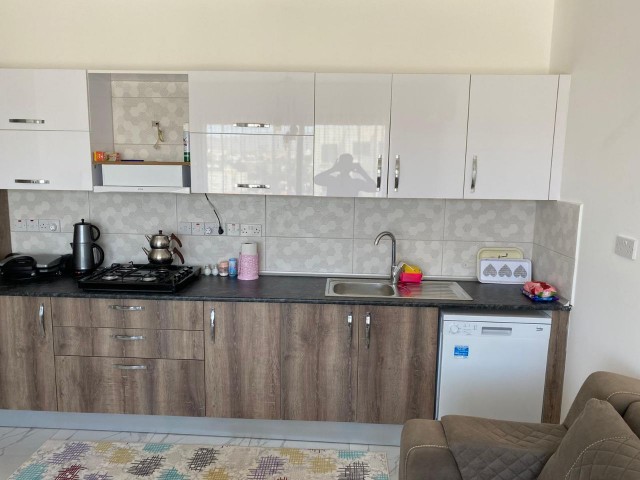 Lefkoşa Gönyeli'de 2+1, 85 m2 Full Eşyalı, Aylık Ödemeli Kiralık Daire 2.500 TL