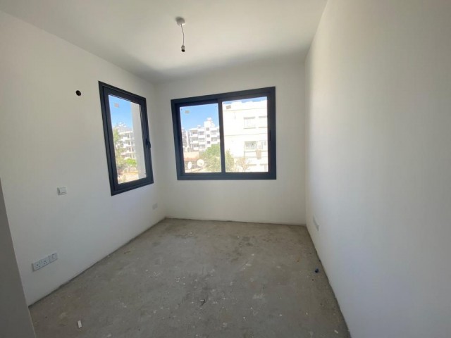 3+1 Ground Floor Apartment with Garden for Sale in Kucuk Kaymakli Within Walking Distance of the Schools Road 75.000 STG ** 