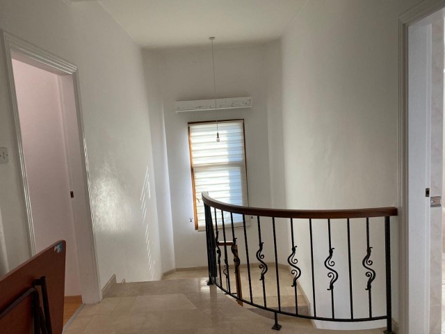 Detached House To Rent in Alsancak, Kyrenia