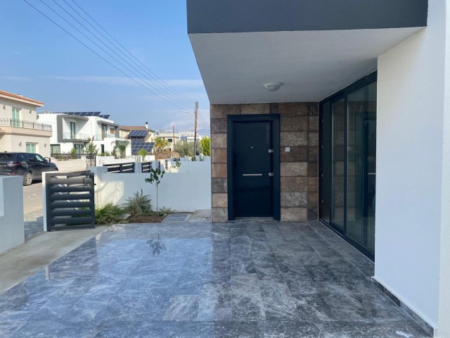 Ready to move in Nicosia Yenikent 200 m2 3 + 1 villa for sale 250.000 stg **  ** 