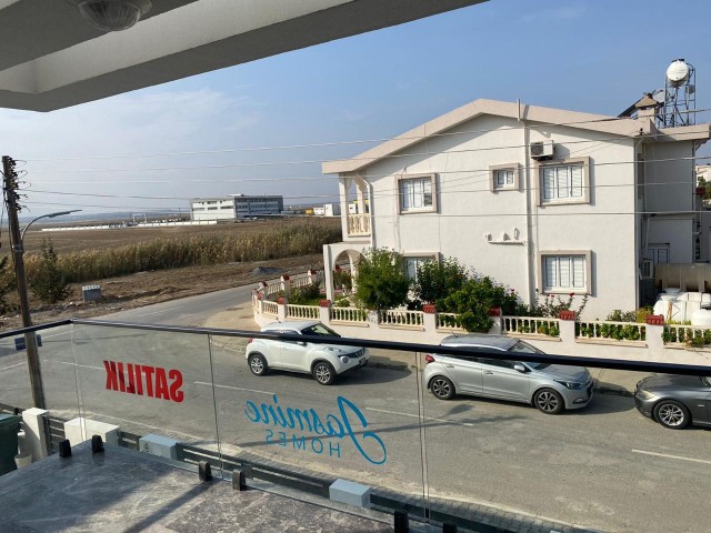 Lefkoşa Yenikent'te taşınmaya hazır 200 m2   3+1 KDV - Trafo Ödenmiş Satılık villa 250.000 stg