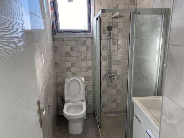 Lefkoşa Hamitköy'de 1. kat 80 m2 satılık 2+1 daire trafo ödenmiş Full Eşyalı Kiracısı içinde aylık 300stg Kira getirisi