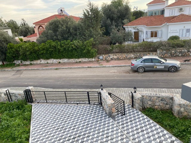 Ready for delivery 3+1 250 m2 detached villa for sale with mountain and sea view, made in Turkey, in Ozanköy, Girne, with prices starting from 230.000 stg ** 