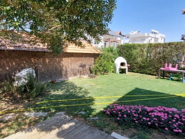 Nicosia Metehanda Behind Zephre Cafe 3+1 185 m2 Well-Maintained, No Cost, Twin Villa for Sale with Garden 127,000stg ** 