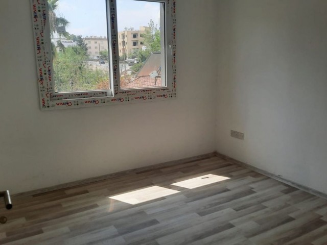 Die bevorzugte Gegend von Nikosia ist K.Kaymakli da zero, 110 m2, 3 + 1 Wohnung ab 74,000 stg ** 