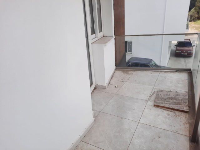 Die bevorzugte Gegend von Nikosia ist K.Kaymakli da zero, 110 m2, 3 + 1 Wohnung ab 74,000 stg ** 