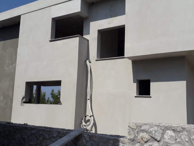 220 m2 3+1 Villen mit Pool option in chatalköy 240,000 stg ** 