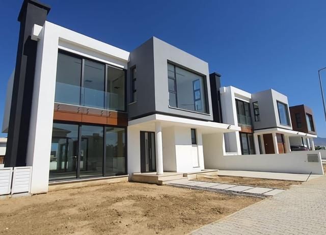 Yenikent te 4 + 1 220 m2 Super Luxury Villas with Garden for Sale Immediately Delivery ** 