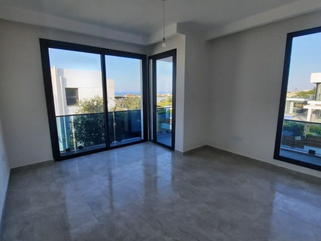 Alsancakta 3+1 155 m² Dağ ve Deniz Manzaralı Satılık Villa 