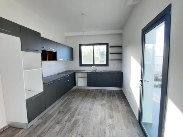 Alsancakta 3+1 155 m² Dağ ve Deniz Manzaralı Satılık Villa 