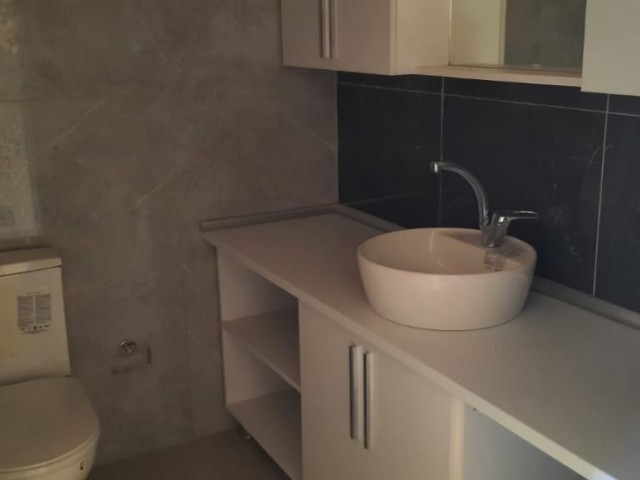 Laptada 3 + 1 Wohnung Zu Verkaufen 129,000 stg ** 