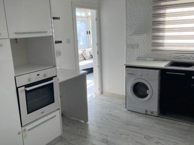 Gönyelide Otobüz Duragına 2dk yürüyüş mesafesinde 3+1 Kiralık Daire 400Stg Aylık