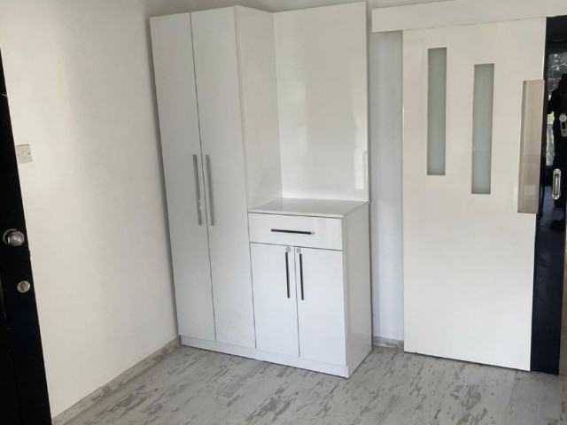 3+1 Apartment for Rent in Gönyelide 450stg per month ** 