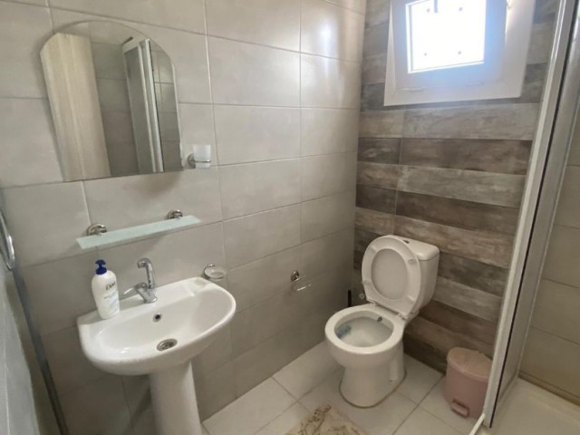 Küçükkaymakli da 2+1 85m2 Rental Darie 350stg ** 