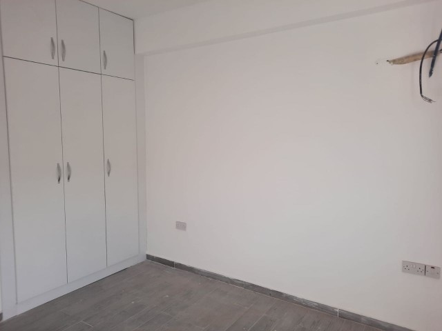 Alsancakta 3 + 1 Wohnung ab 80,000 STG ** 