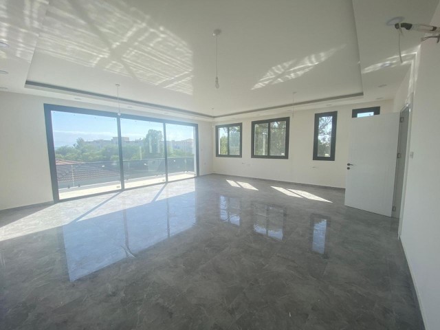 4+1 380m2 Luxury Twin Villa for Sale in Gönyeli 165,000stg ** 