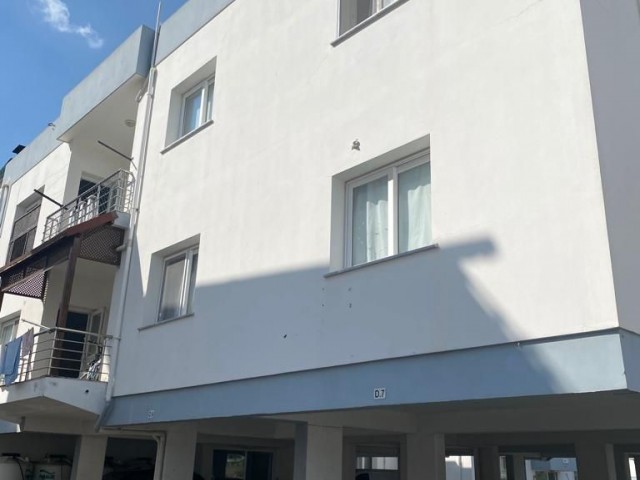 Gönyeli'de 3+1 , 135 m² Geniş Satılık Apartman Dairesi 65,000stg