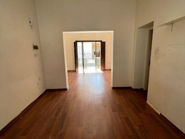 Detached House To Rent in Kızılbaş, Nicosia