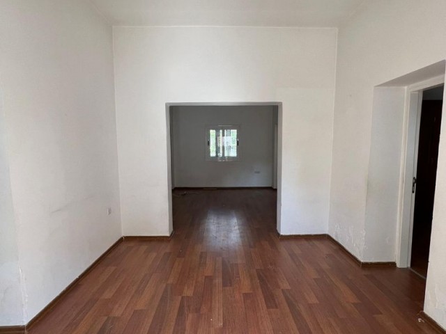 Detached House To Rent in Kızılbaş, Nicosia