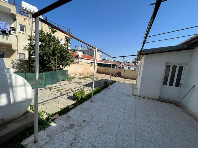 Detached House To Rent in Kızılbaş, Nicosia