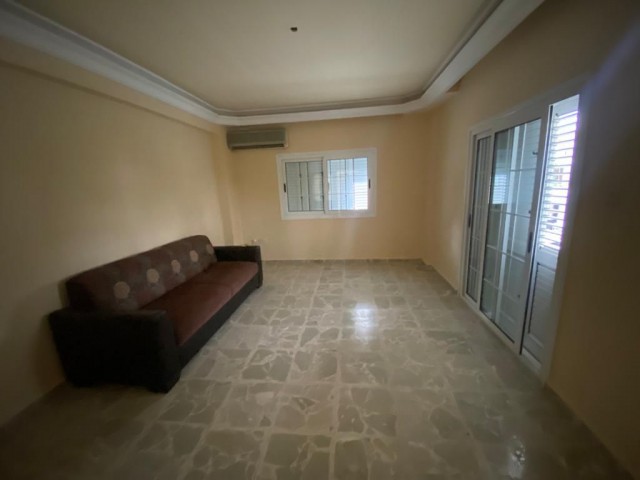 Detached House To Rent in Metehan, Nicosia