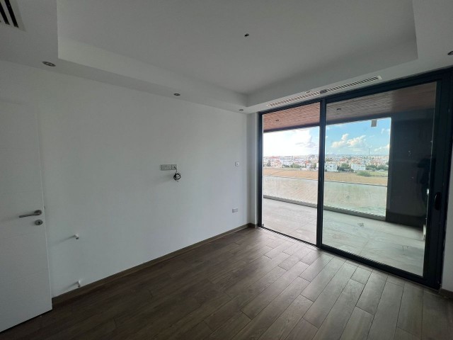 Luxus-Wohnung zu verkaufen in Metehanda 2+1 105m2, 110.000stg