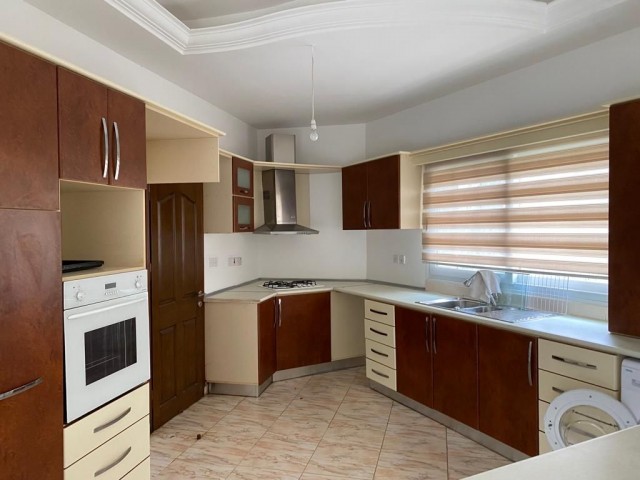 Villa To Rent in Küçük Kaymaklı, Nicosia