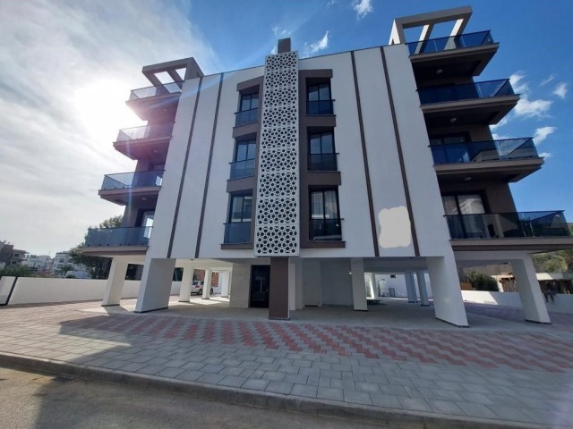 2+1 90m2 Turkish-Made Flats for Sale with Elevator in a Central Location in Küçük Kaymaklı, Prices Starting From 79,000stg