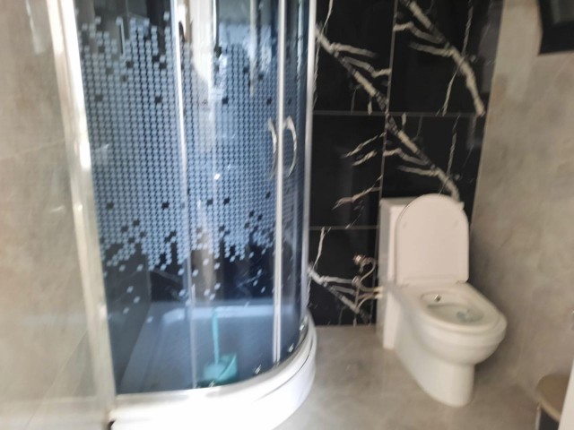 Zeytinlikte 3+1 135m2  Ful Eşyalı Zeminkat Bahçeli Satılık Daire 159.900stg