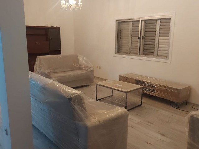 Yenikent'te 3+1 Tadilatlı Full Yeni Eşyalı Geniş Bahçeli Kiralık İkizVilla 750stg