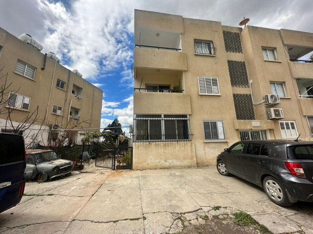 Dumlupınar'da 3+1 110m2 Zemin kat Bahçeli Satılık Apartman Dairesi 59,900stg