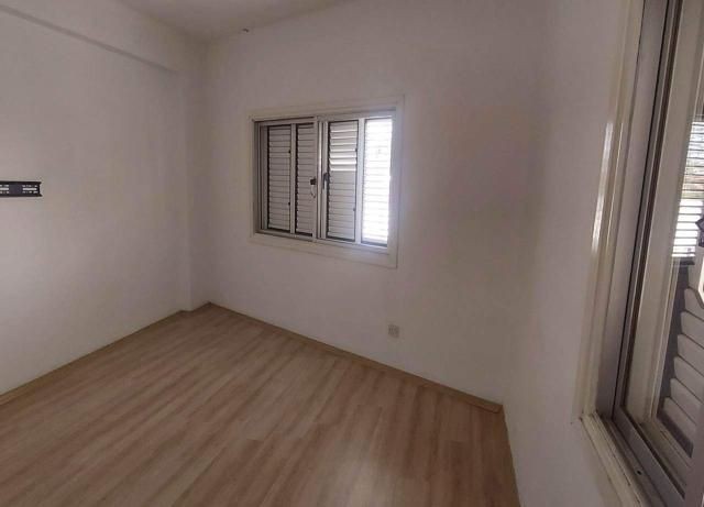 Ortaköy'ün en iṣlek caddesinde OFİS, KLİNİK olmaya müsait İkamet içinde uygun Kiralık Daire 350stg