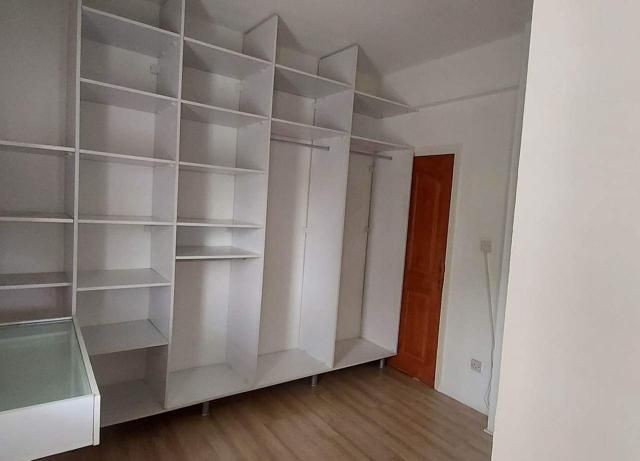 Ortaköy'ün en iṣlek caddesinde OFİS, KLİNİK olmaya müsait İkamet içinde uygun Kiralık Daire 350stg