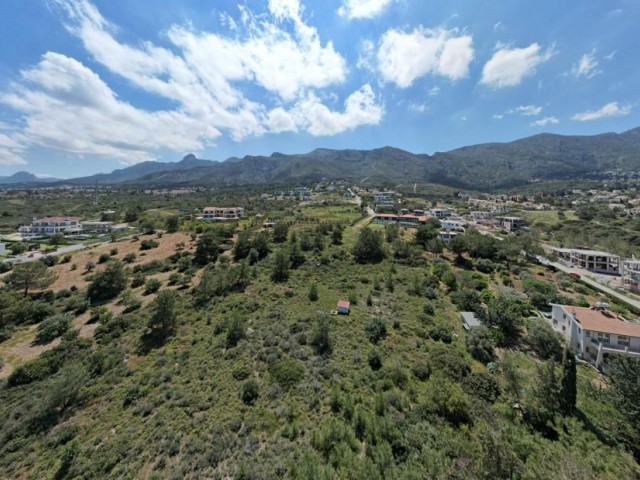 6579 m2 großes Grundstück zum Verkauf in Kyrenia, Çatalköy, Kiselmez mit Meer- und Bergblick, in herrlicher Lage