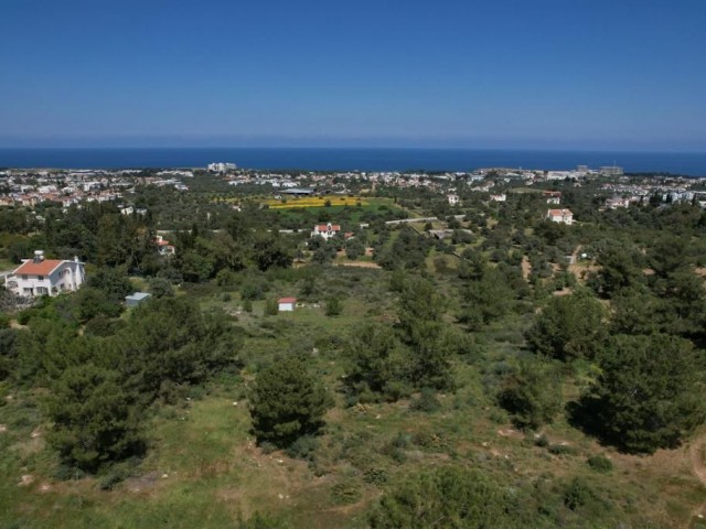 6579 m2 großes Grundstück zum Verkauf in Kyrenia, Çatalköy, Kiselmez mit Meer- und Bergblick, in herrlicher Lage