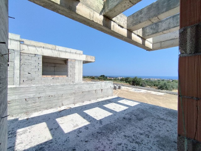 4+1, 250 m2 Luxury Villas with Magnificent Views for Sale in Girne Lapta