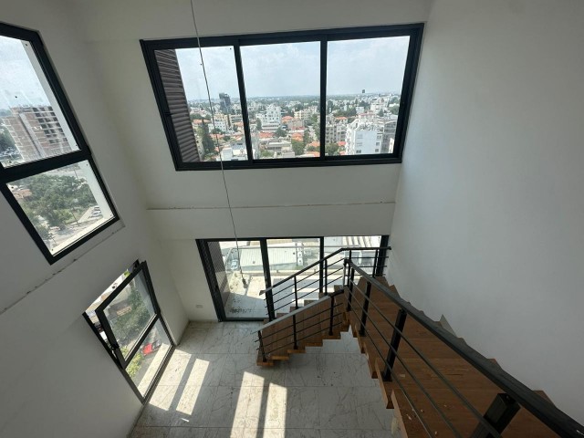 2+1 Loft-Penthouse zum Verkauf im Zentrum von Nikosia 154.500 stg