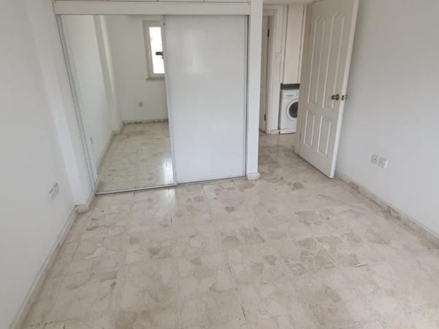 Gönyeli Belediye Boulevard road WITH COMMERCIAL PERMIT 3+1, 160m2 Very Spacious 2nd Floor Central Location Apartment for Sale