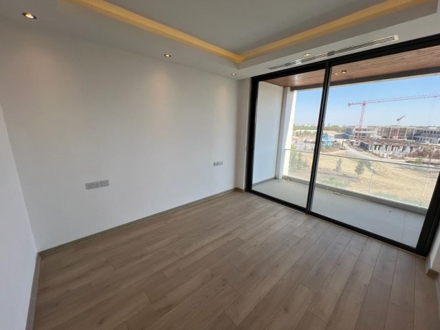 2+1, 110 m2, an der Hauptstraße, hochwertige Gewerbewohnung zum Verkauf am Standort Omağ in Metehan, Nikosia