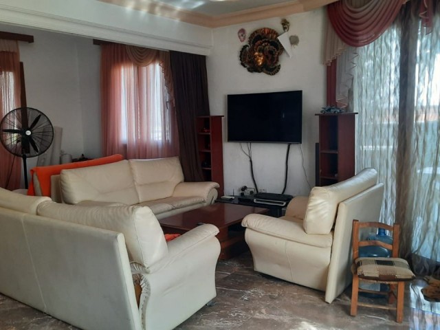 Villa zum Verkauf in der Hotelgegend Kyrenia Alsancak, ruhig und in der Nähe vieler Orte