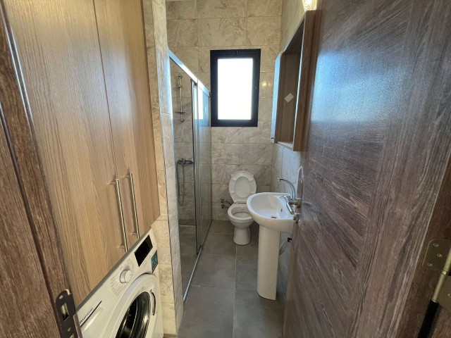 Lefkoşa Dereboyu Bölgesinde Merkezi Konumda 2+1, 90 m² Kiralık Apartman Daireleri