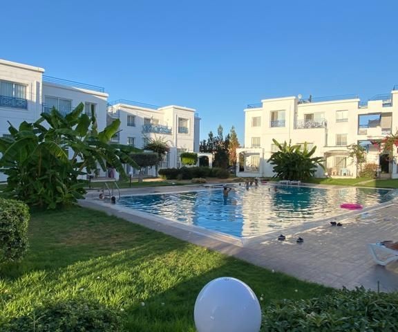 2+1 80 m2 Duplex-Haus mit Gemeinschaftspool zum Verkauf in der Gegend von Kyrenia Alsancak