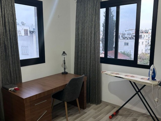 2+1 Apartment mit Bad zu vermieten in Nikosia Küçük Kaymaklı