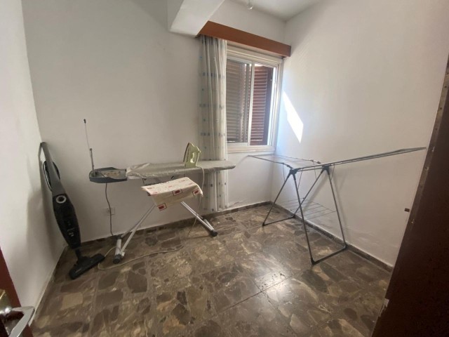 5-Room, 200 m² Flat with Commercial Permit for Sale in Nicosia Dereboyu