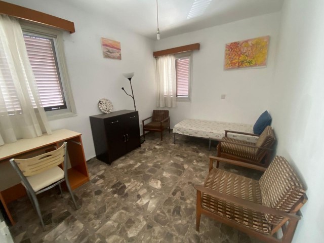 5-Room, 200 m² Flat with Commercial Permit for Sale in Nicosia Dereboyu